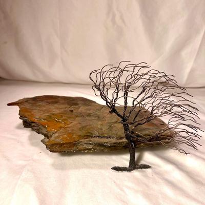 Twisted Wire Tree & Slate Stone Oil Candle (LR-RG)