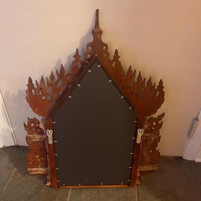 Intricately Carved Gilded Wooden Mirror (LR-RG)