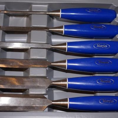 SET OF MARPLES WOOD CHISLES IN WOODEN DISPLAY BOX-SET OF SIX