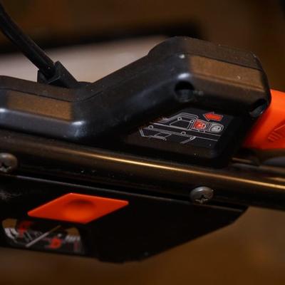 BLACK AND DECKER BATTERY OPERATED LAWNMOWER 36 VOLT 19" CUT