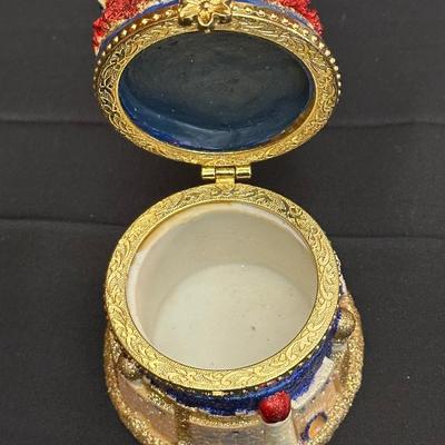 Lot of Vintage Christmas Decor including Mugs, Aprons and More!