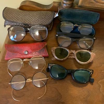 Lot of Vintage Glasses