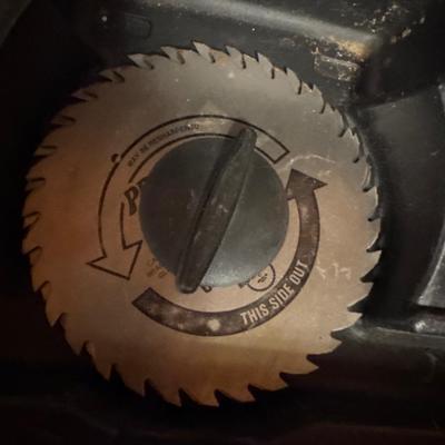 Craftsman professional series circular saw 7 1/4 inch with laser trac