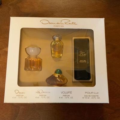 Unopened Box Of Oscar de la Renta Parfums