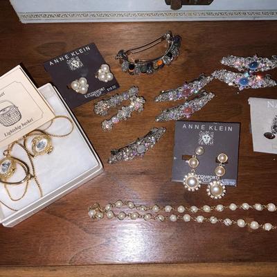 Lot of Misc Jewelry Barretts and More