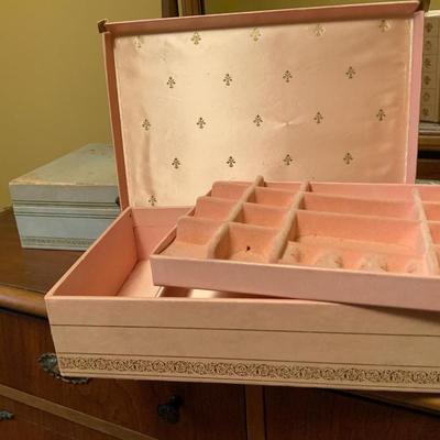 Lot of Vintage Jewelry Boxes