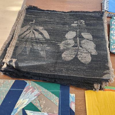 Large Linen Lot Placemats Napkins