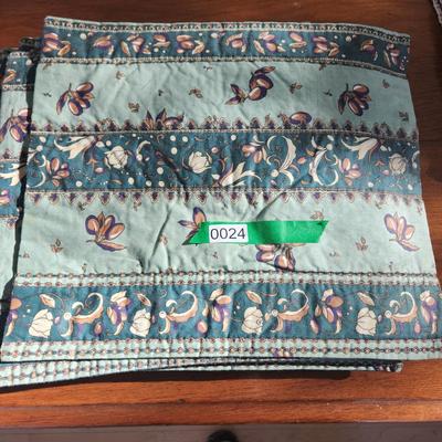 Linen Lot of Placemats Napkins