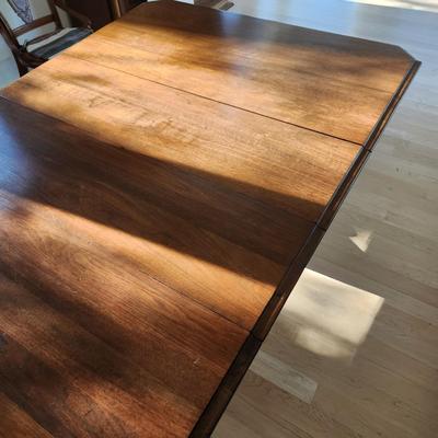 Antique Walnut Dining Table & 5 Cane Seat Chairs 46"X46" w 4 / 12" leaves & 2 / 9 " Leaves