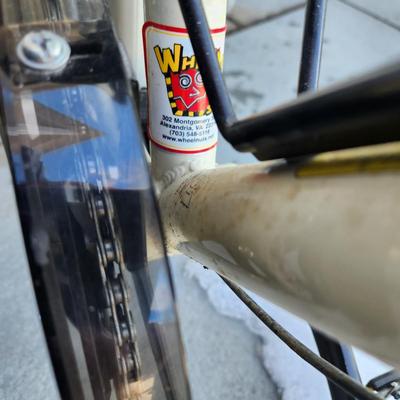 Jamis Commuter 3 Bike Size 17.5" w Performance Bike Trainer