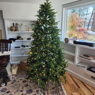7.5' Lighted Christmas Tree 3 Sections + Base