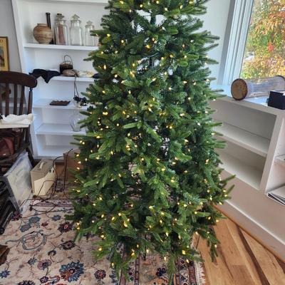 7.5' Lighted Christmas Tree 3 Sections + Base