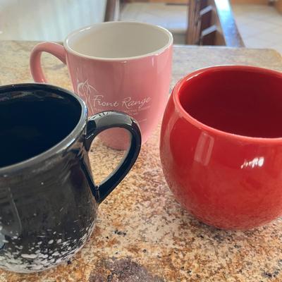 Lot 90 six coffee cups (2 anchor hocking)