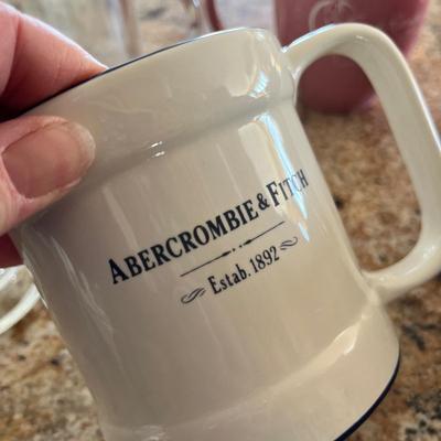 Lot 90 six coffee cups (2 anchor hocking)