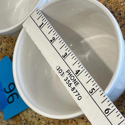 Lot 96 2 Quaker oatmeal bowls