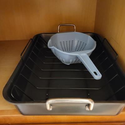 Lot of kitchen items