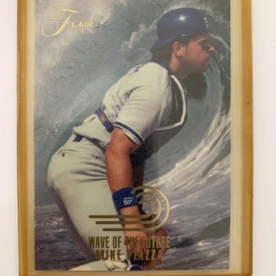 Mike Piazza Wave of the Future Flair Baseball Card