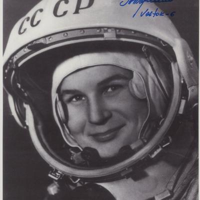 Valentina Tereshkova signed photo