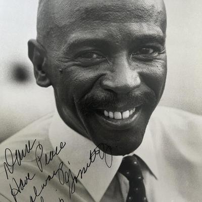 Officer and a Gentleman Louis Gossett Jr. signed photo