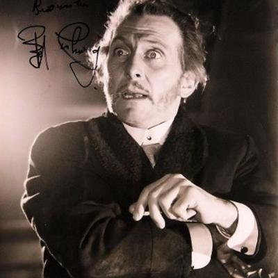 Star Wars Peter Cushing signed portrait photo 