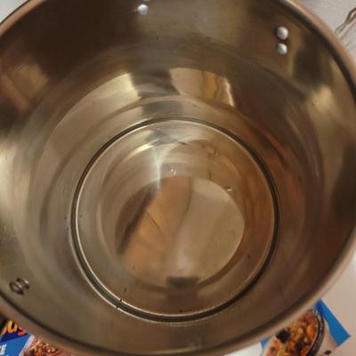 Stockpot, studfinder, funnels, magic chopper