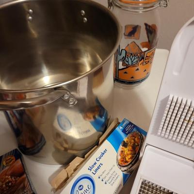 Stockpot, studfinder, funnels, magic chopper