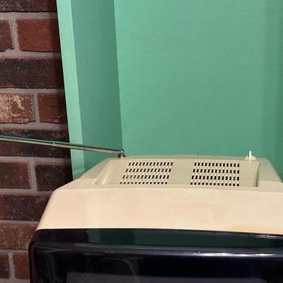 Magnavox Vintage Television with Remote