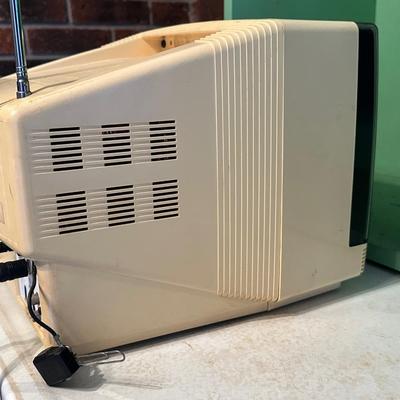 Magnavox Vintage Television with Remote