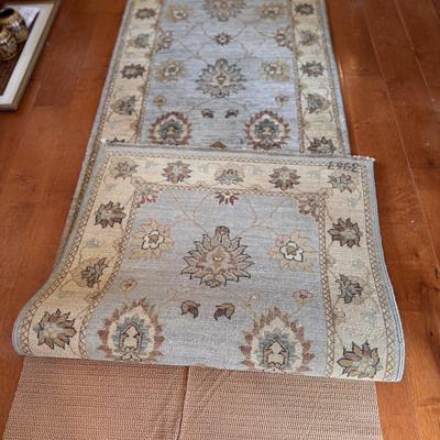 Blue and Ivory Floral Runner Rug (BD-DZ)