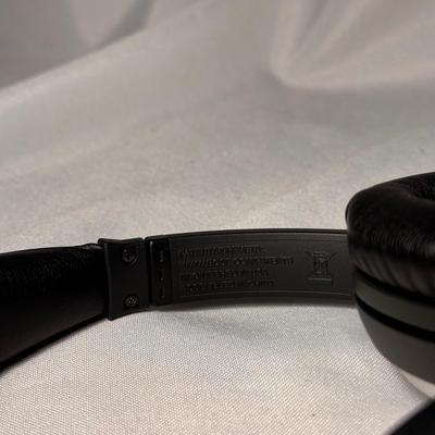 Bose Acoustic Noise Cancelling Headphones - NIB (BD-DZ)