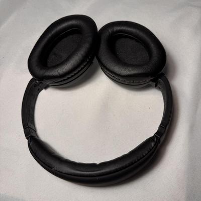 Bose Acoustic Noise Cancelling Headphones - NIB (BD-DZ)
