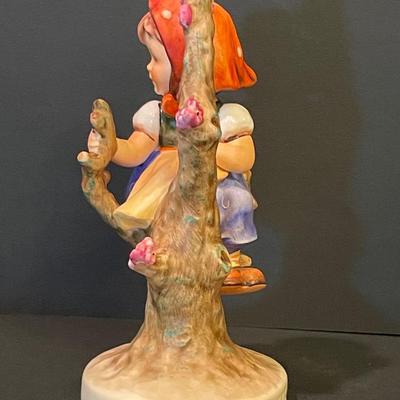 LOT::6 Pair of Adorable Hummels by Goebbel, Wedgewood Plate and Trinket Box, Ceramic Bear by Goebbel, and Porcelain Dogs Figurines