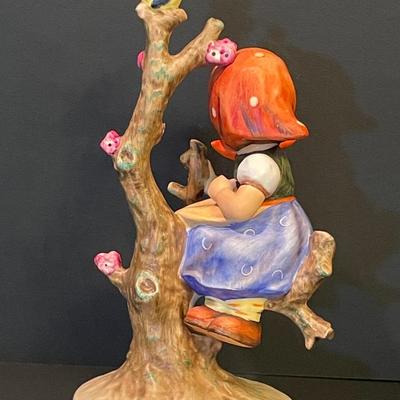 LOT::6 Pair of Adorable Hummels by Goebbel, Wedgewood Plate and Trinket Box, Ceramic Bear by Goebbel, and Porcelain Dogs Figurines