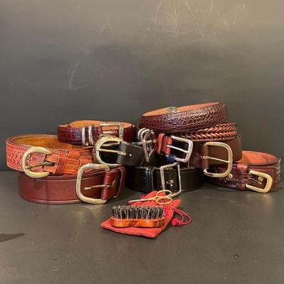 LOT:: 10. Large Assortment of Men’s Leather Belts (Sizes XL and 40-44) and Mustache Grooming Set