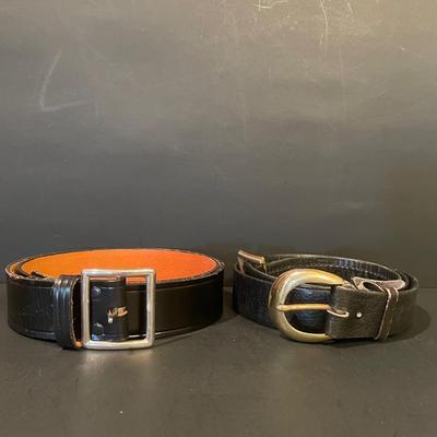 LOT:: 10. Large Assortment of Men’s Leather Belts (Sizes XL and 40-44) and Mustache Grooming Set