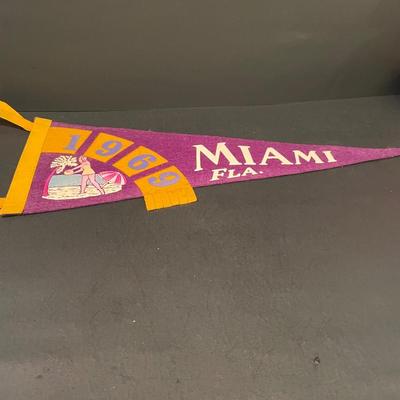 LOT::15 Comical Mouse and Troll and a Variety of Felt Banners