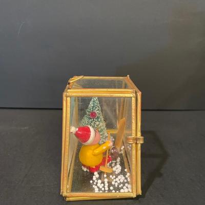 LOT::17 . Smoking Talisman Soldier, Charming Miniature Winter Scene Dioramas, and Musical Manager Scene