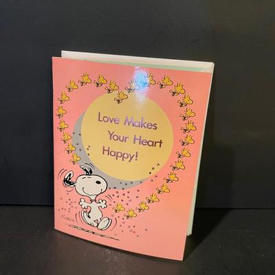 LOT::18 . Collection of Snoopy Memorabilia