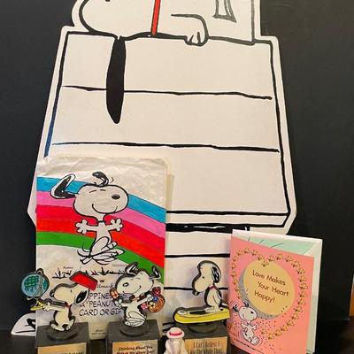 LOT::18 . Collection of Snoopy Memorabilia