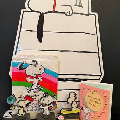 LOT::18 . Collection of Snoopy Memorabilia