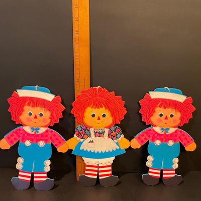 LOT::19 Adorable Array of Raggedy Ann and Andy Mementos Including Party Decorations and Invitations, Commemorative Jewelry, Bed Linens,...