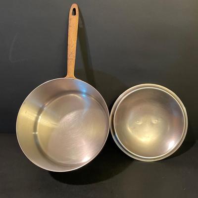 LOT::20 . Copper Cookware (8 pc set), Pair of Mixing Bowls and 3 Saucepans with Lids