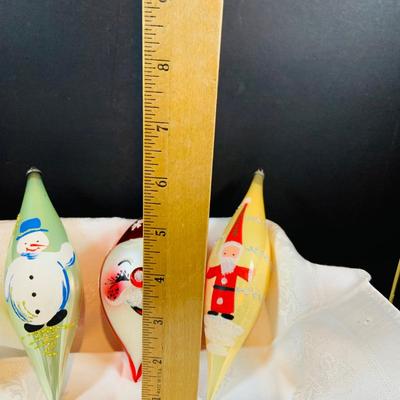 LOT:36: DeCarlini Blown Glass Ornaments Including Duck, Bears, Santas, Raggedy Ann & Andy Snowmen and More