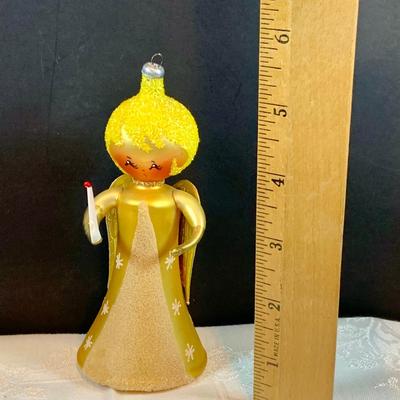 LOT:37: Collection of DeCarlini Blown Glass Ornaments Including Le Befana, Astropup, Mouse, Dutch Girl, soldier, Bird Angel, and Pierrot