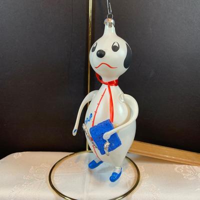 LOT:37: Collection of DeCarlini Blown Glass Ornaments Including Le Befana, Astropup, Mouse, Dutch Girl, soldier, Bird Angel, and Pierrot