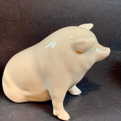 LOT:39: Luck of the Irish Collection Featuring Belleek Pig, Royal Tara, Annalee Leprechaun, and More