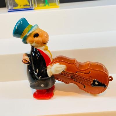 LOT 40: Collection of Vintage Plastic Walking Toys Including Donald Duck, Popeye, Jiminy Cricket, Pluto and More Vintage Toys