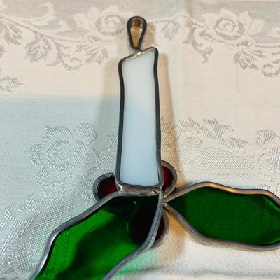 LOT46: Assortment of 6 Stain Glass Sun-catchers