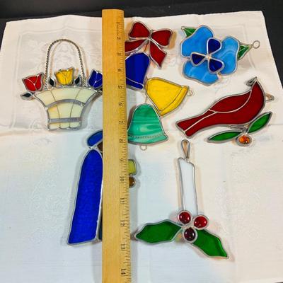 LOT46: Assortment of 6 Stain Glass Sun-catchers