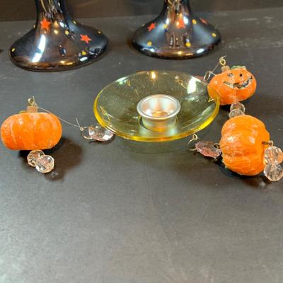 LOT 53: Jim Shore Halloween Witch on a Pumpkin " An Eerie Eve Awaits" Figurine and Holloween Candle Sticks and Toppers